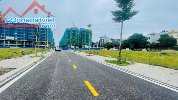 View công viên vườn hoa Đất tái định cư Kho 3 Lạc Viên, Lê Thánh Tông (C34)