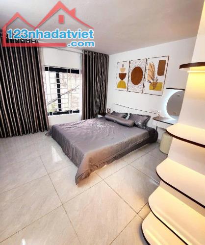 NHÀ MỚI XÂY 5 TẦNG, GIÁP TIMECITY MINH KHAI, SỔ ĐỎ 32M2; 5,75 TỶ - 2