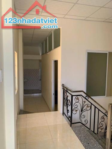 ♣ Nhà kiệt gần 3m  thẳng ra Nguyễn Như Hạnh, 52m2, 2 tầng cứng sạch, 2 tỷ.nhỉnh - 4