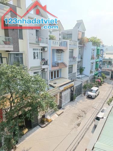 🏡🏡🏡 NHÀ 3 TẦNG HẺM 8M PHAN HUY ÍCH PHƯỜNG 15 .TÂN BÌNH...DT 102M ...5 X 20 ...💸💸💸 11 - 1