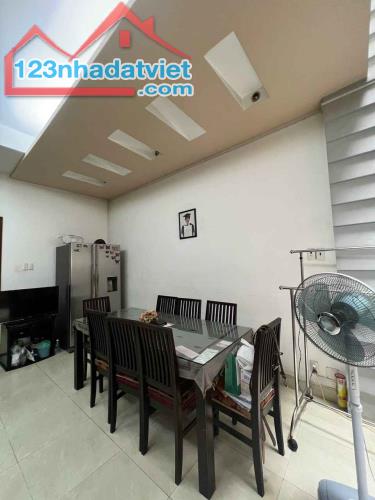 BÁN NHÀ - Thạch Bàn Long Biên 40m2 x 7.8 tỷ