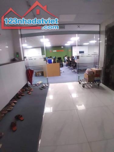 BÁN TÒA NHÀ VP:VÕ CHÍ CÔNG -CẦU GIẤY  +DT:179/400T1 X 8T X 13M.MT + - 2