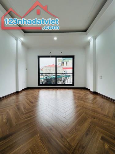 Lạc Long Quân - gara ô tô - 7 tầng TM - MT 4.5m siêu đẹp - chỉ nhỉnh 13 tỷ - 1