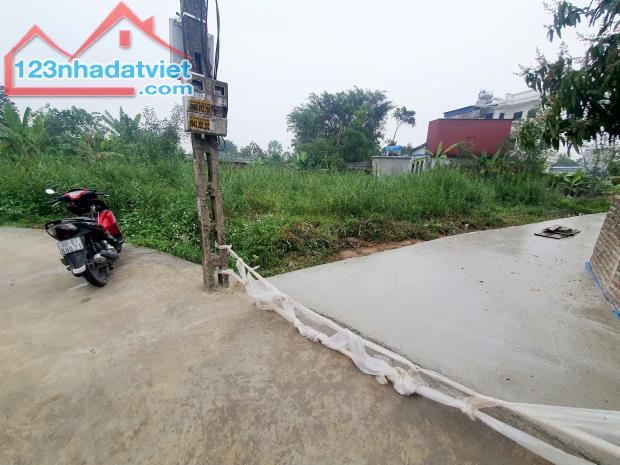 Bán đất xã Mỹ Trung 210m² mặt 12.2m giá chỉ 950 triệu ra lộc - 2