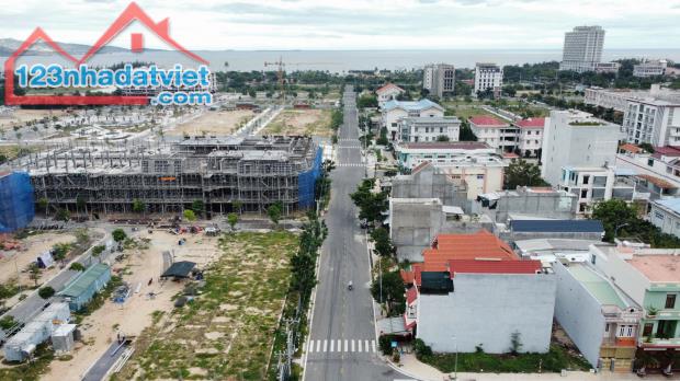 🌊 Nhà Phố Liền Kề Mặt Tiền 21m Phục Vụ Đầu Tư Kinh Doanh - 1
