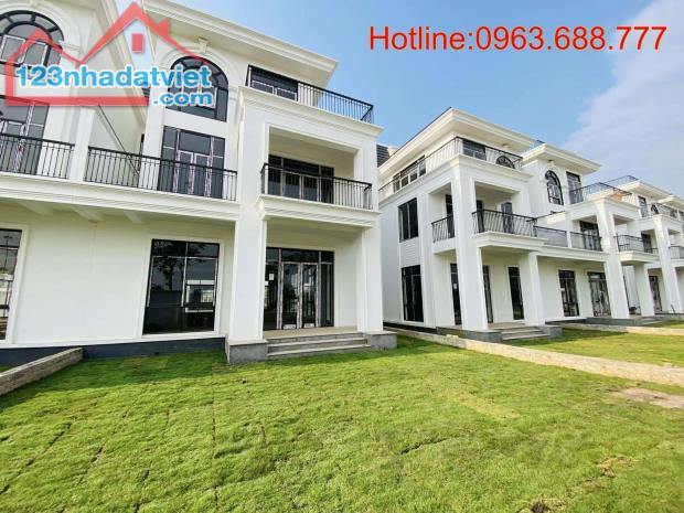 BT HUD Me Linh Central,268,5m², View công viên, gần bãi xe, trường học, 17,8 Tỷ, Ân hạn