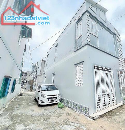 Nhà Lầu góc 2 MT P. Thống Nhất, BH. 81m2, Gần Khu Văn Hoa ViLLas. Giá chỉ 3,6tỷ TL