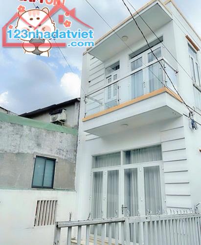 Nhà Lầu góc 2 MT P. Thống Nhất, BH. 81m2, Gần Khu Văn Hoa ViLLas. Giá chỉ 3,6tỷ TL - 2