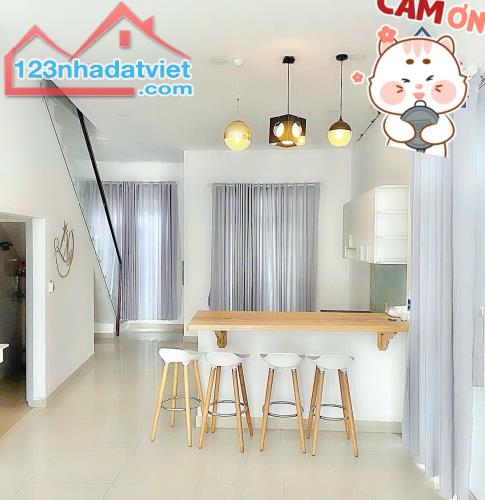 Nhà Lầu góc 2 MT P. Thống Nhất, BH. 81m2, Gần Khu Văn Hoa ViLLas. Giá chỉ 3,6tỷ TL - 4