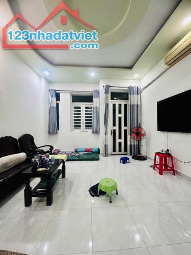 💥HUỲNH VĂN NGHỆ , P15 , Q. TÂN BÌNH ,GIÁ :8.7 TỶ , 94M2 , 4,5 X 20M , 4 TẦNG SÂN THƯỢNG - 4