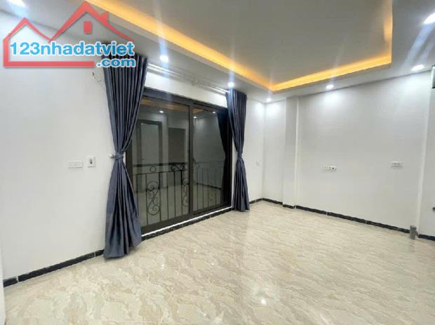 Bán nhà Định Công 6 tầng thang máy ô tô đỗ cổng 38.5 m2 nhỉnh 6 tỷ - 3