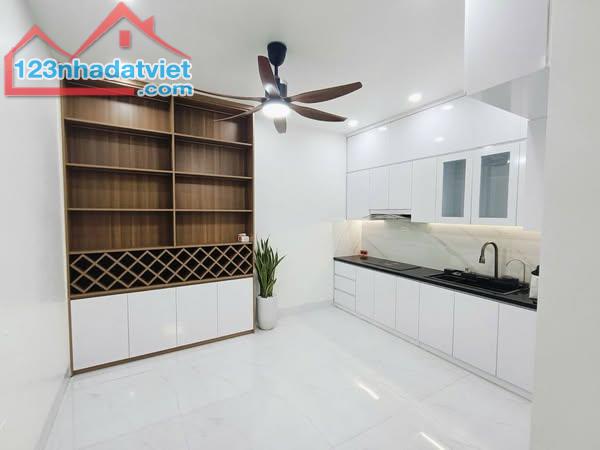 BÁN NHÀ MẶT NGÕ QUAN HOA, Cầu Giấy, 72m, 12.4 tỷ - 2