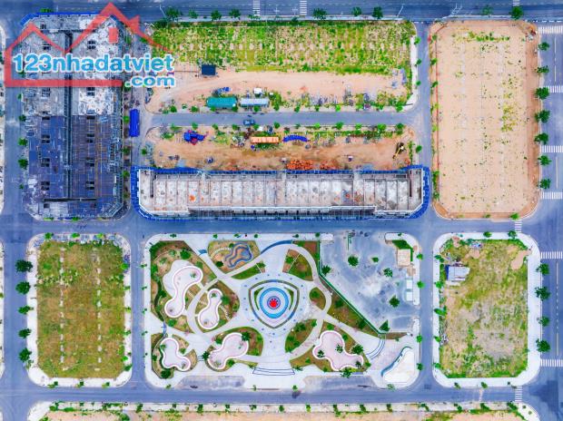 Nhà Phố 4 Tầng  KĐT Biển Bình Sơn  Sát Biển, Kinh Doanh VIP - 1