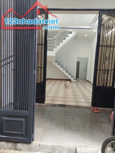 3 tầng x 52m2 chỉ 5tỷxx ngay Phú Thọ Hoà