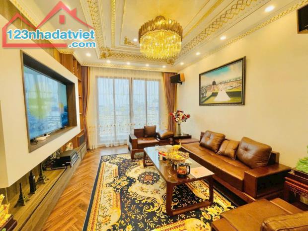 Bán nhà mặt phố Đàm Quang Trung, Đi bộ ra Aeon Long Biên - KD sầm uất, 52,3m x 7T. - 3