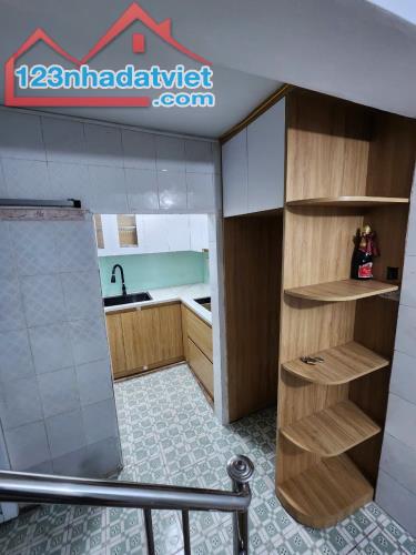 BÁN NHÀ DÂN XÂY 1.35 TỶ 3 TẦNG 40M2 ( ĐÔNG BẮC ) NGÕ TÔ HIẾN THÀNH - 3