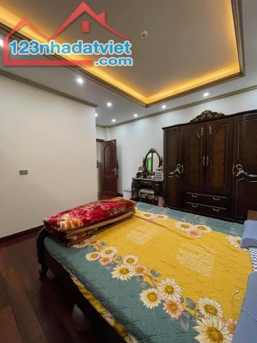 BÁN NHÀ DÒNG TIỀN :TAM KHƯƠNG -ĐỐNG ĐA.     +DT:99M2 X 7T X 5.2 M.MT + - 3