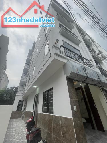 An Khánh- Gần Vinhomes.-kđt Nam An Khánh. 4 tỷ- 4,5 tầng. oto 50m.