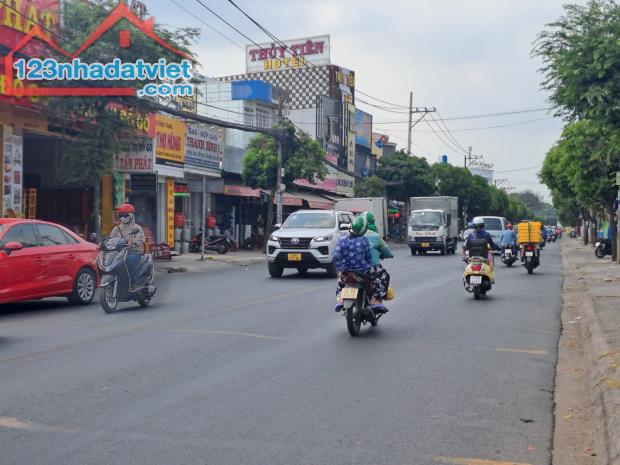 Bán tòa nhà mặt tiền 9x40m giá 35 tỷ Đường Lê Văn Khương. - 2