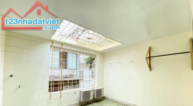 Bán nhà Thư Trung , Đằng Lâm, Hải An, Hải Phòng. 3 tầng,  180m2, 12,6 tỷ. Ngang 9m, d2 - 5