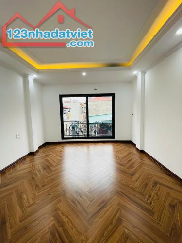 CHÍNH CHỦ BÁN NHÀ TÂY SƠN ĐỐNG ĐA.dt*40m2x6t NHÀ MỚI HOÀN THIỆN.CÁCH Ô TÔ 15m - 4