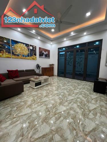 Bán nhà 3 tầng lô góc SIÊU ĐẸP 52m2-2,25 tỷ Hùng Vương, Hồng Bàng, Hải Phòng - 2