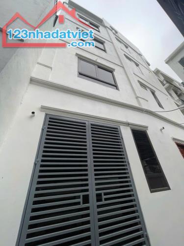 Hiện tại mình đang có 10 căn nhà mới xây diện tích từ 32m2 đến 58m2