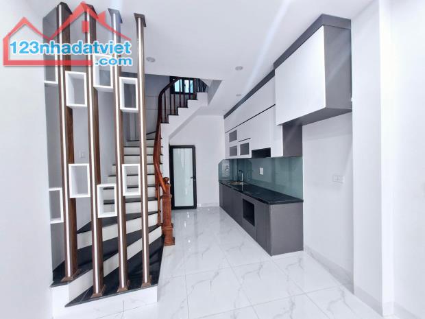 BÁN NHÀ PHÂN LÔ XUÂN PHƯƠNG – 32m² – 5 TẦNG – KINH DOANH – GIÁ NHỈNH 5 TỶ  🏡