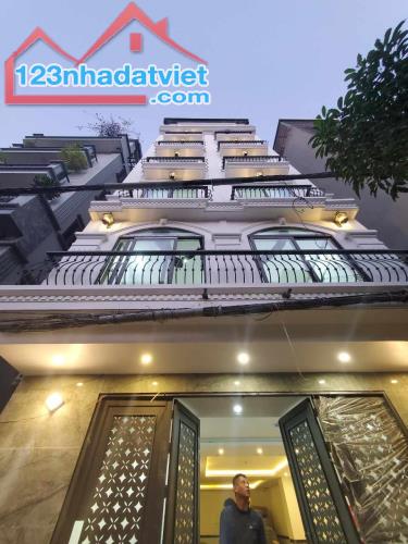 CCMN Phố Xuân La – 7T thang máy 135m2 – Ngõ thông 23 phòng kk – DT 1,8 tỷ/năm – Giá 28Tỷ