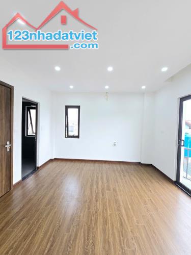 BÁT KHỐI CỰ KHỐI 34M2 x 6T GARA ÔTÔ LÔ GÓC NGÕ THÔNG, 20M HỒ ĐIỀU HÒA. 6,15TỶ - 3