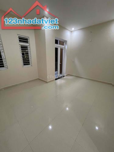 Bán nhà 2 tầng đường Nguyễn Chích, Hòa Minh, Liên Chiểu. DT 80m2 – Giá 4 Tỷ 450 TL - 3