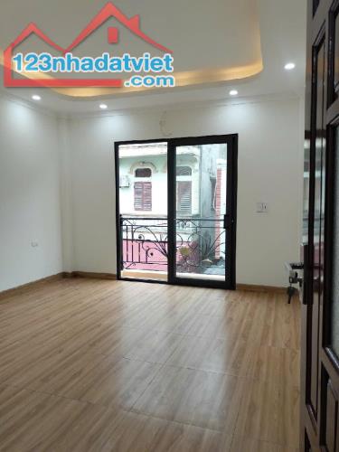 Bán nhanh nhà Thanh Liệt, Thanh Trì, 75m2, 4 tầng, sổ đỏ, ngõ thông, ô tô qua nhà. - 3