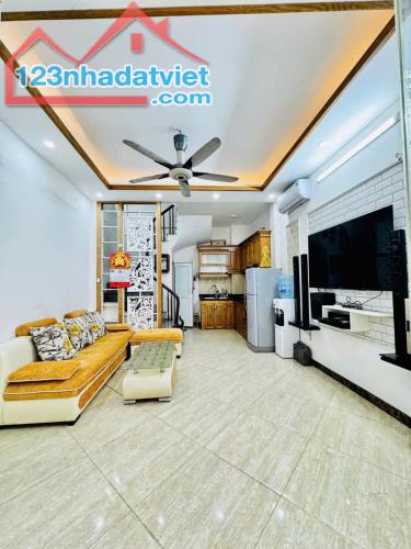 PHỐ VIP - KIẾN TRÚC ĐẸP - BÁN NHÀ DƯƠNG VĂN BÉ - 35m2- 5 tầng - 6.0 TỶ