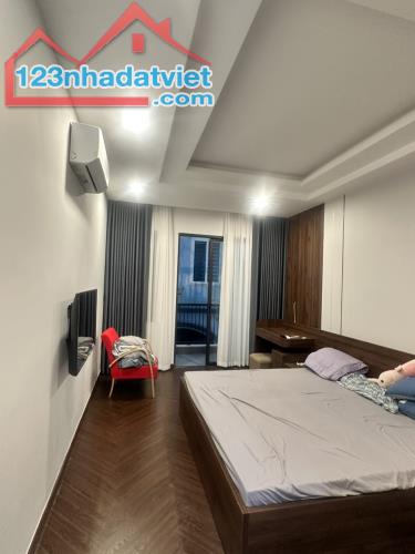 Bán nhà Lê Hồng Phong 55m2 4 tầng ô tô đỗ 30m ,sân riêng để xe ,giá 7,85 tỷ thương lượng - 2