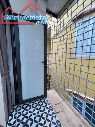 Bán nhà Hào Nam rẻ đẹp 4 tầng 20m2 mới tinh, đủ nội thất, ngõ SH quay đầu ở + cho thuê tốt - 4