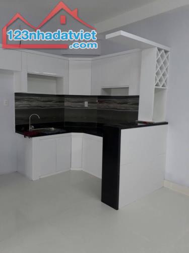 Bán nhà 2 tầng đường Thống Nhất phường 11 Gò Vấp chỉ 3tỷ hơn - 3