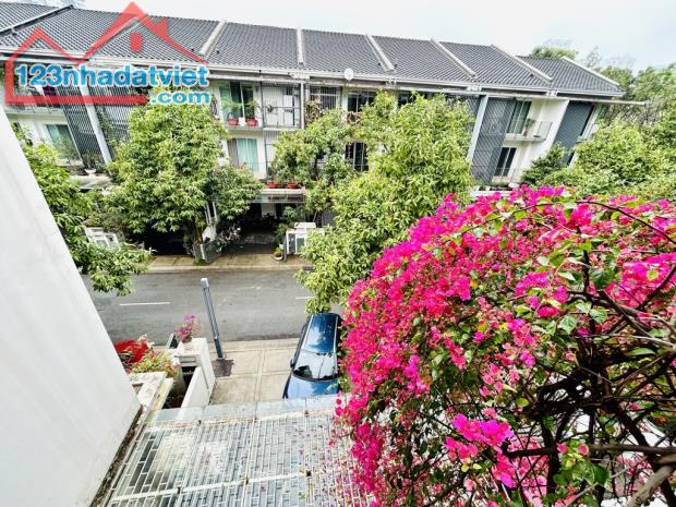 BÁN NHÀ PHỐ SỐ 12 TIỂU KHU NADYNE GARDENS – PARKCITY HÀ NỘI