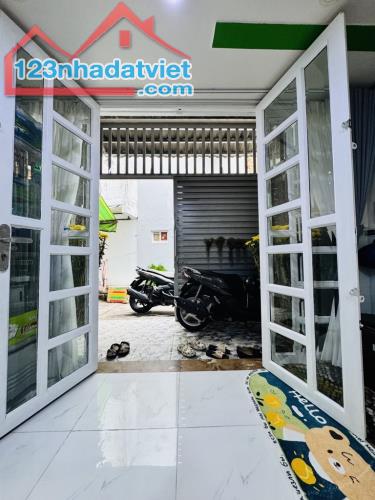 NHÀ BÁN 43m²  Thoại Ngọc Hầu - 2 TẦNG - HẺM THÔNG - 3.6 TỶ - TÂN PHÚ - 2