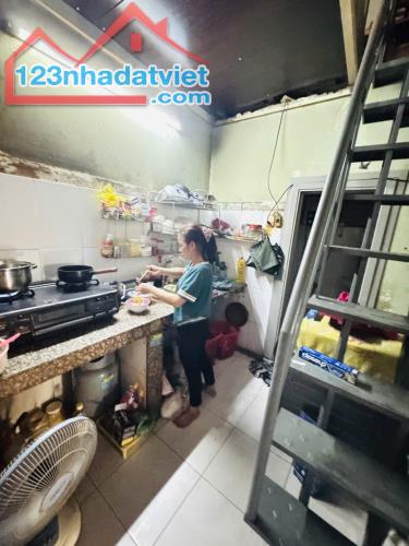 NHÀ BÁN TÂN PHÚ - MTKD TÂN HƯƠNG - 2 TẦNG - DT 4x14 - ĐƯỜNG 20M - NHÀ XẤU - GIÁ 10 🧄  Mô - 3