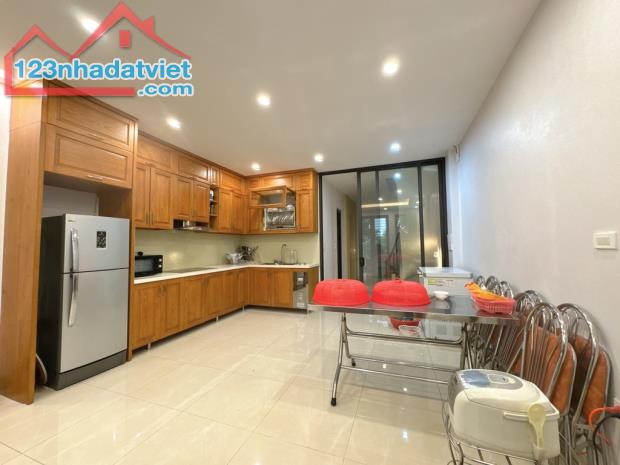Siêu phẩm phân lô ô tô tránh dừng đỗ 6 tầng thang máy kinh doanh - 3