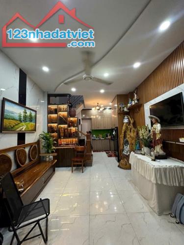 NHÀ 3 TẦNG-SÁT AEON TÂN PHÚ-60M2-HXH TRÁNH-NHỈNH 3 TỶ - 2