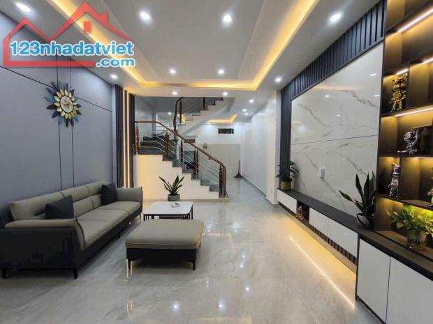 SIÊU HIẾM BÁT KHỐI 38M2x 4T- OTO TRÁNH VÀI MÉT- NỞ HẬU- GIÁ 4TỶ7.