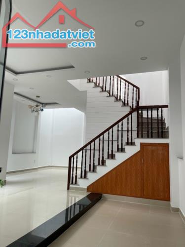 BÁN NHÀ  TÂN THỚI NHẤT Q12 - 65M2 - NHÀ MỚI 💯VÀO Ở NGAY , CHỈ 3.95TỶ - 1