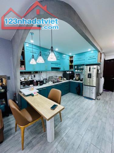 Bán nhà 5 tầng 4mx20m trước mặt Đường Số 8, full nội thất - 2