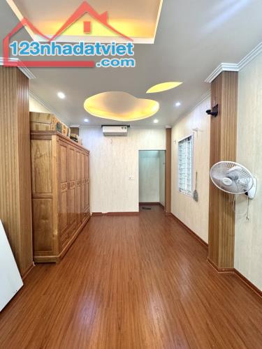 Bán nhà dân xây Minh Khai 55m2 - 4 tầng - 4 ngủ- ngõ ô tô tránh- giá siêu tốt kinh doanh đ - 4