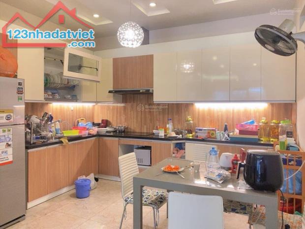 Nhà Định Công DT 42m2x5T, ngõ thoáng, mới, đẹp, ở luôn, giá 5.88 tỷ, SĐCC, ngõ 3m - 1