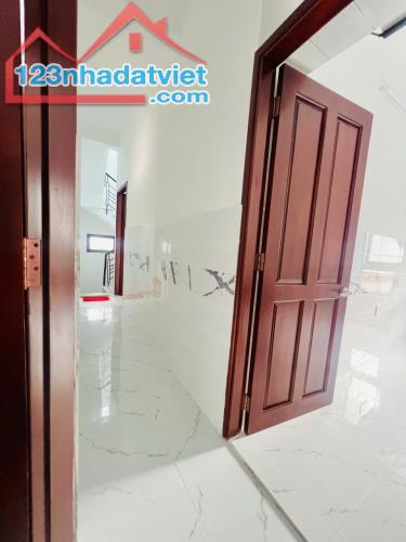 CHDV Tây Thạnh Tân Phú 2 mặt tiền 5 Tầng thang máy 14 phòng dòng tiền 50tr/th 60m2 -11 tỷ - 2