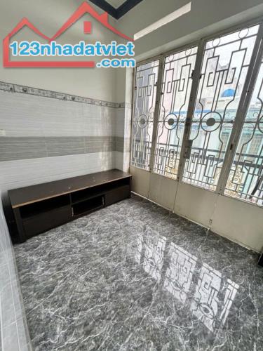 NHÀ 1/ ĐƯỜNG 5A, GẦN CHỢ BÌNH LONG, 40M2, 2 TẦNG 3PN GIÁ CHỈ 3.3 TỶ - 3