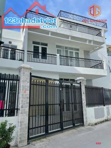 Nhà bán phường Thống Nhất gần khu Văn Hoa Villas; sổ hồng 136m2 ngang 14.8m giá 9.1 tỷ - 1