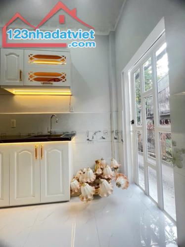 Nhà Căn góc , 36M2, Huỳnh Tấn Phát, sổ hồng riêng Chỉ 2.35Tỷ. - 1